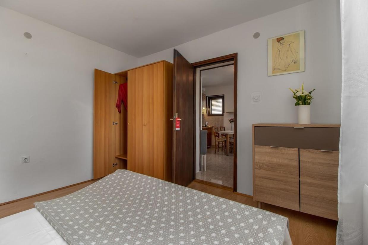 Apartman Turina M Jadranovo Buitenkant foto